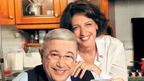    Евгений Петросян и его дочь Викторина. Фото: tvcenter.ru