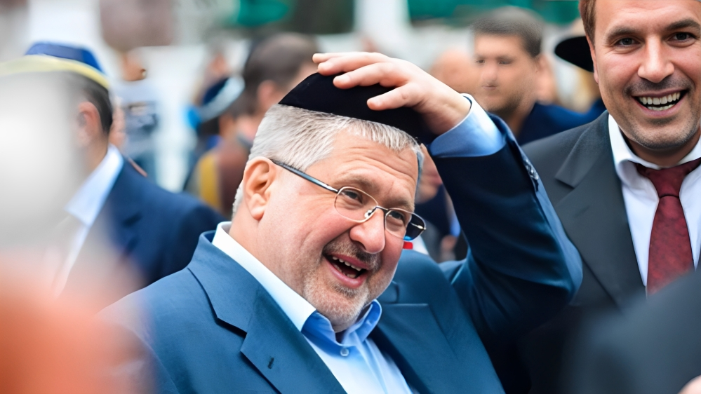 Коломойский