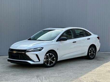 Chevrolet Monza 1.4 Turbo Максимальная комплектация в белом перламутре