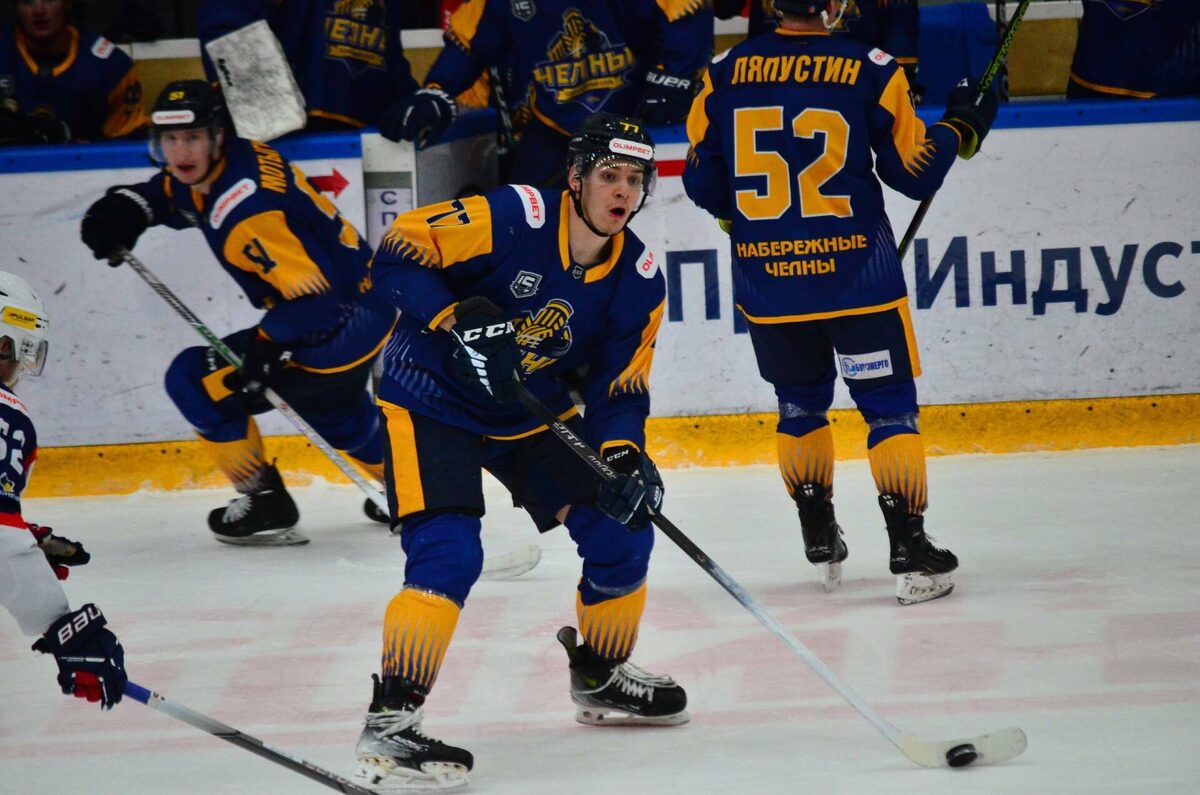 Фото: hcchelny.com