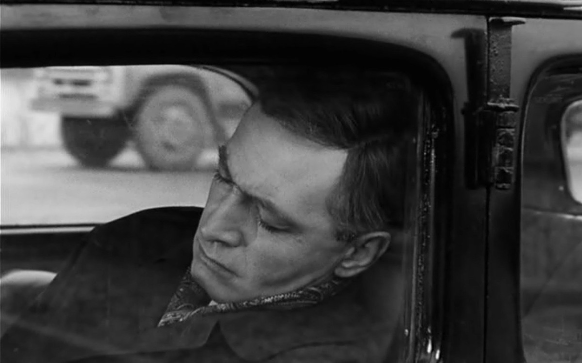 Ночные поездки на автомобиле — это неизбежная часть жизни многих автолюбителей. Кто-то едет в отпуск, кто-то возвращается с работы, а кому-то просто нужно успеть к утру в другой город.                                                                                                                                                     
 Однако ночное вождение требует особой концентрации и бодрости, которые не так просто сохранить, когда вокруг темнота и тишина.                                                                                             
  В этой статье мы собрали полезные советы, которые помогут вам оставаться в тонусе и безопасно добраться до пункта назначения.