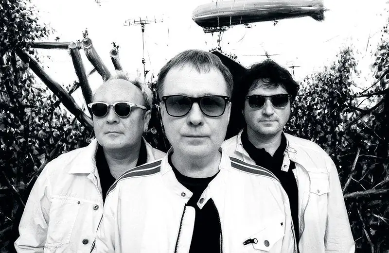 в составе Центра