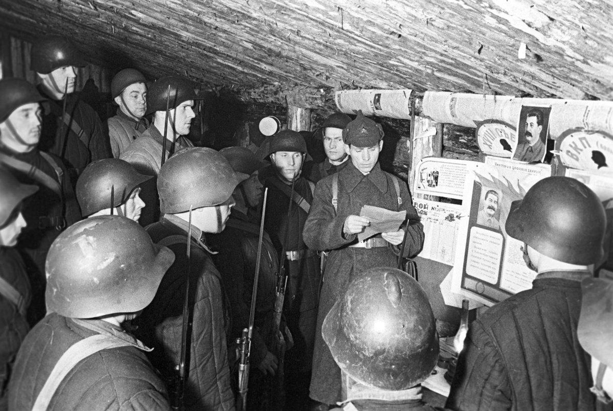    29 ноября 1939 года посланнику Финляндии в Москве была вручена нота о разрыве дипломатических отношений СССР с Финляндией. 30 ноября в 08:00 войска Ленинградского фронта получили приказ перейти границу с Финляндией. В тот же день финский президент Кюёсти Каллио объявил войну СССР / РИА Новости / Фёдор Левшин