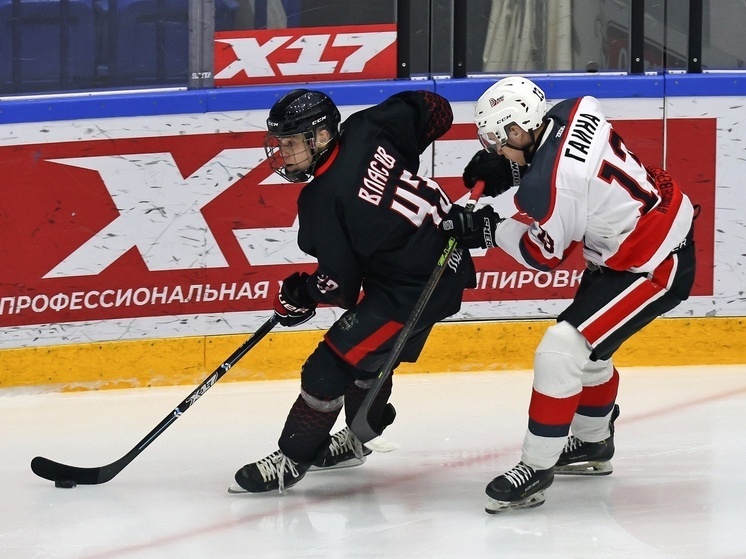     Мурманская «Арктика» встретится с ХК «ТАЙФУН» на домашней арене 22 и 23 марта. Фото: официальная страница клуба «ВКонтакте».