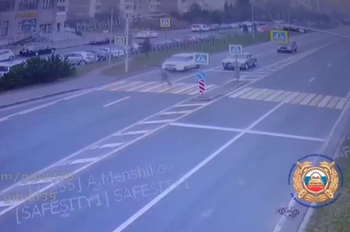    На Сельме машина сбила подростка, переходившего дорогу на красный свет