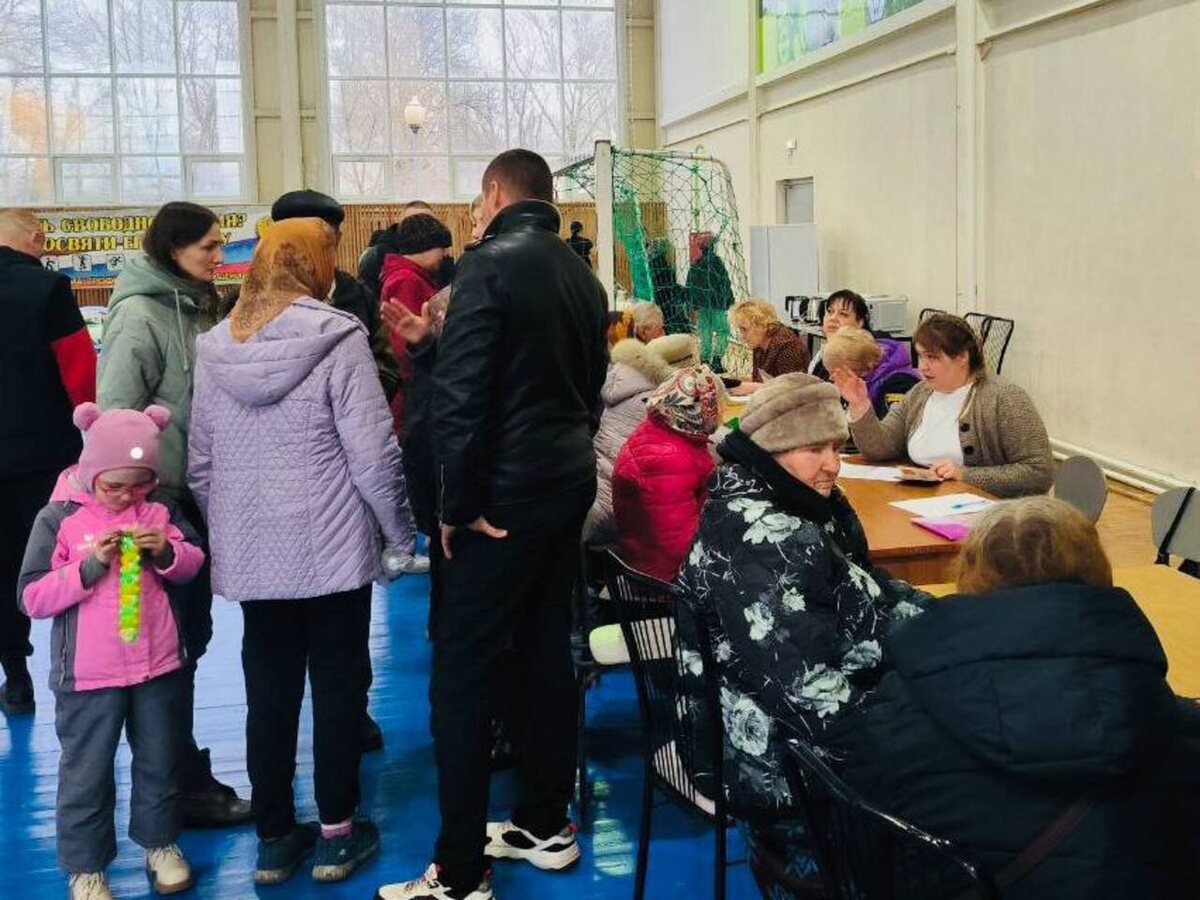    Из курского приграничья вывезли 120 мирных жителей, находившихся под оккупацией