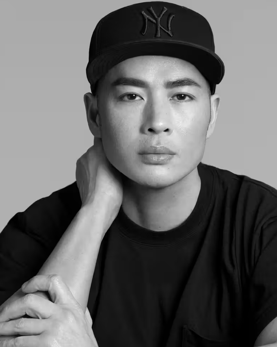 Аккаунт: @hungvanngo