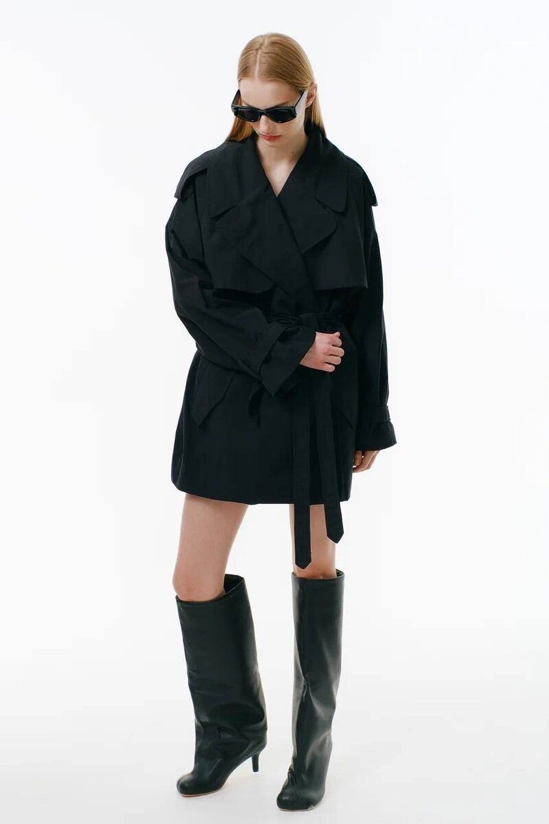 Укороченный тренчкот с подстежкой Inache в чёрном цвете