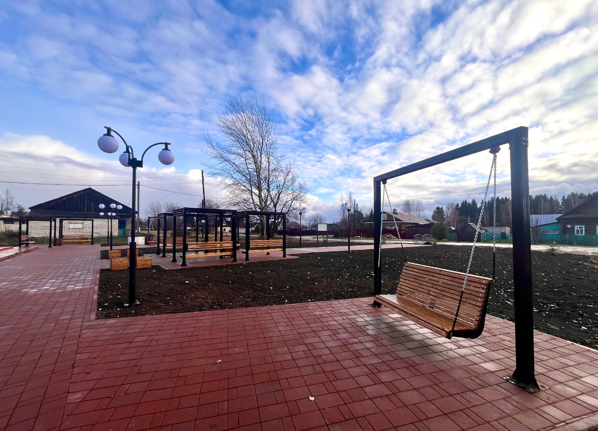 Качели Уличная мебель.ру, установленные в с. Рождественное