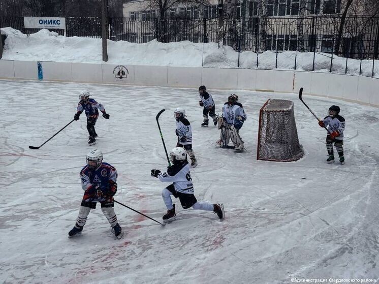     администрация Свердловского района