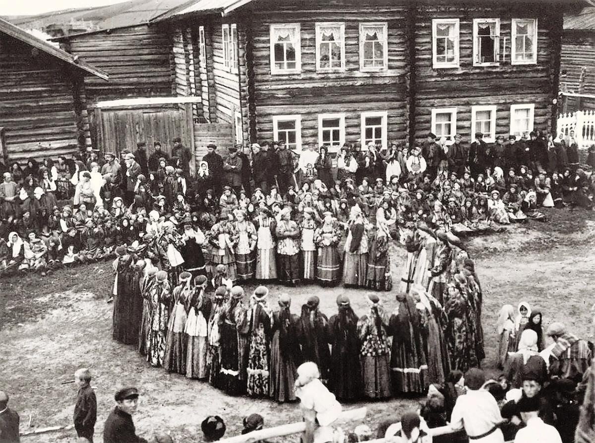 Сельский праздник, фото концаXIX века