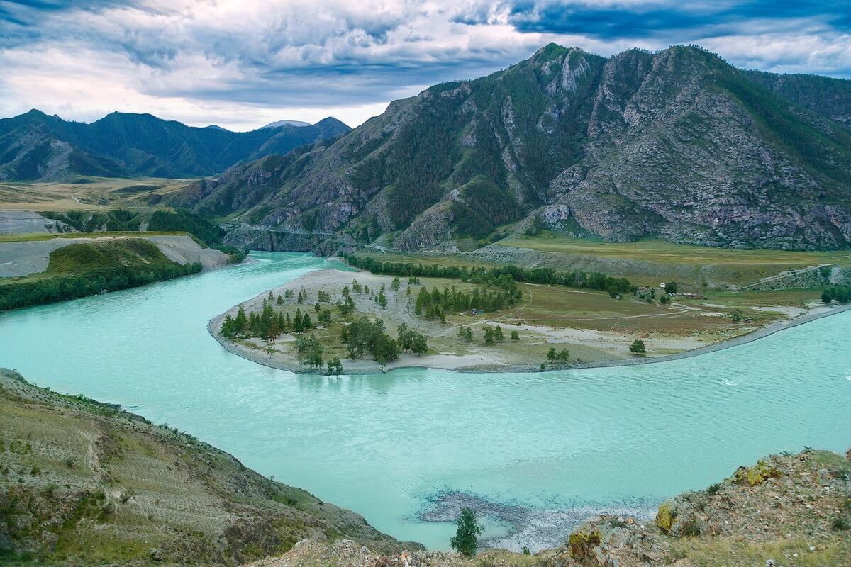 Смотровая площадка у слияния рек Чуя и Катунь