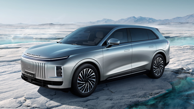 Exlantix ET - первая модель новой линейки электромобилей (и гибридов) в России.