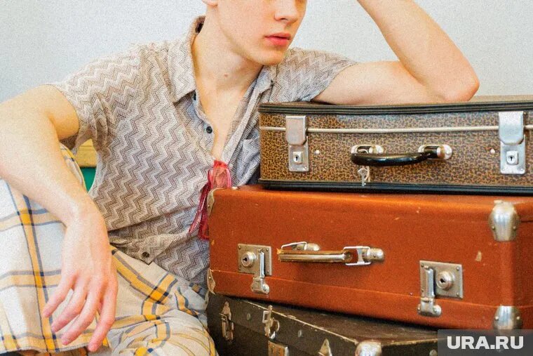 Чемодан с деньгами и раритетными вещами родом из СССР продают в ХМАО. Фото: Руслан Яроцкий © URA.RU