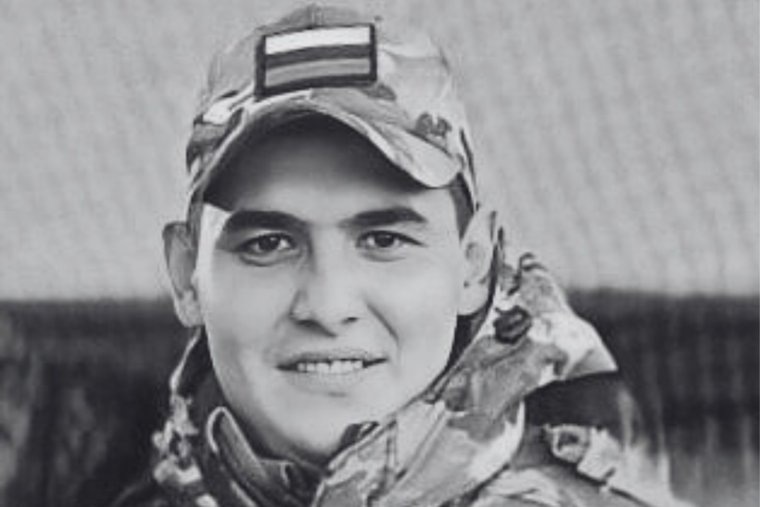 Тимур Амиров погиб, выполняя боевые задачи в зоне СВО. Фото: Пресс-служба МБУ ДО «СШОР по футболу «Сигнал»