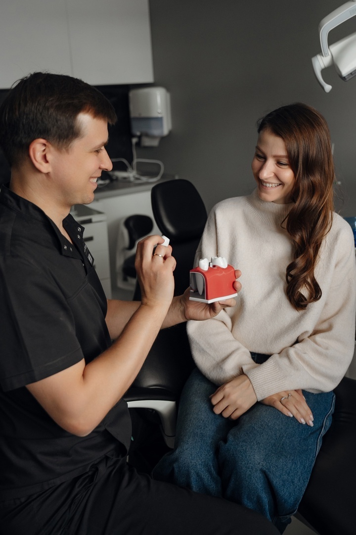 Записывайтесь на консультацию по протезированию к специалистам Only Dent в Краснодаре по номеру тел. 8(988)4736333