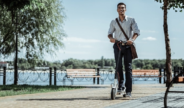    Электросамокаты могут убрать с тротуаров ради безопасности пешеходов