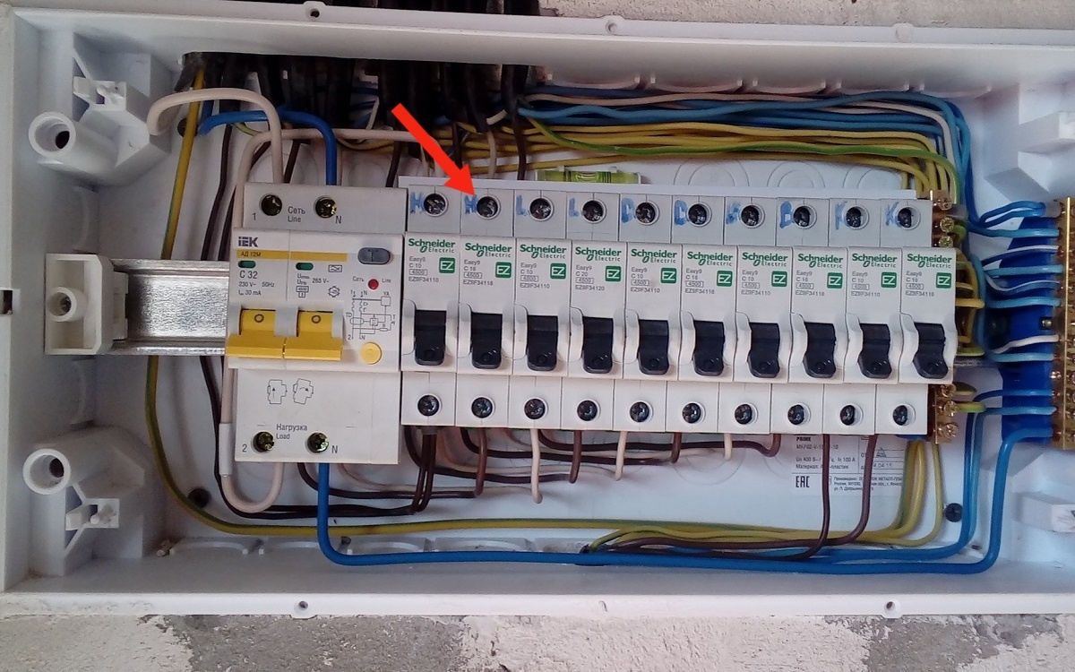 Фотография из статьи "Экономия на электрике: 5 советов от опытного мастера"