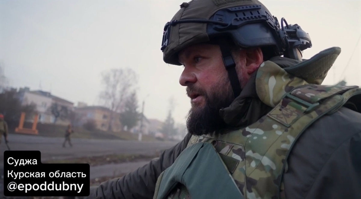    Военкор ВГТРК, Герой России Евгений Поддубный находится в освобожденной в курском приграничье Судже