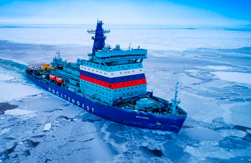 Россия строит 8-ядерных реакторов для ледоколов и плавучих атомных станций