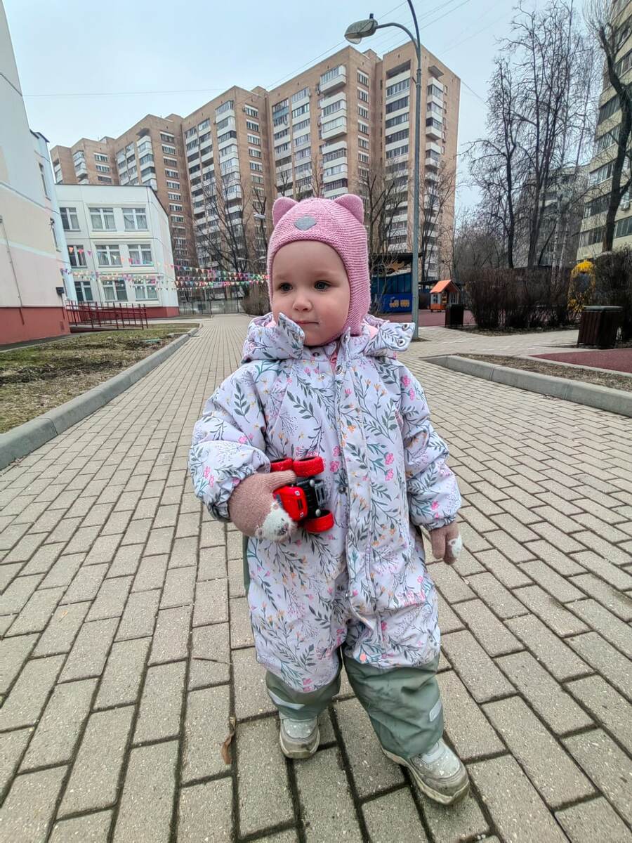 А я иду такая вся...с красной машинкой)