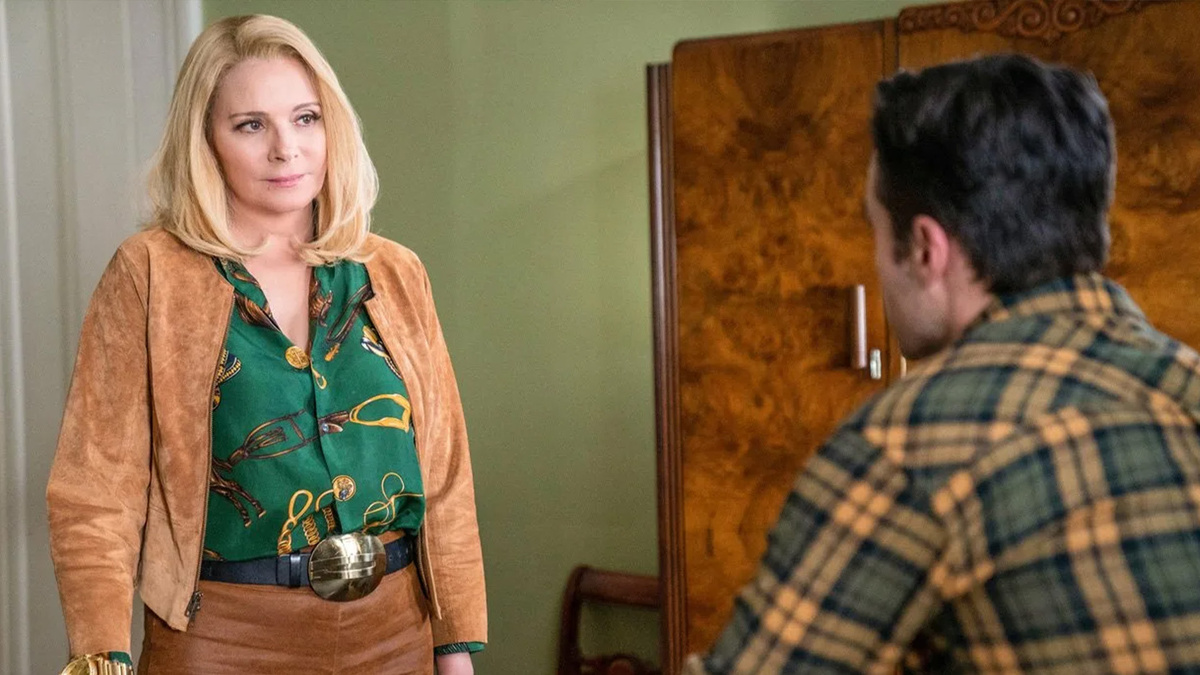 кадр из сериала "Неприлично богатые"