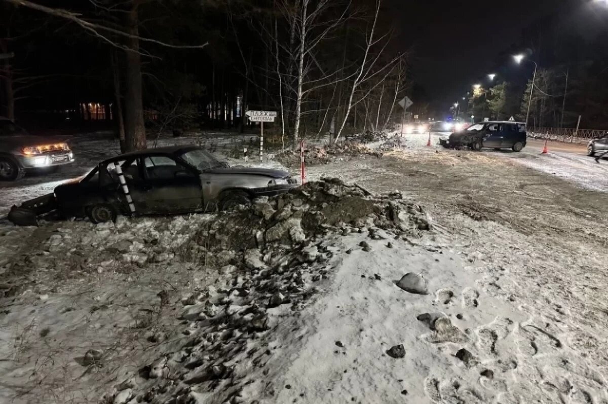    Двое детей и двое взрослых пострадали в Тюмени на дороге