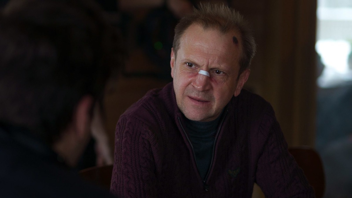    "Главную роль в картине исполнил Тимофей Трибунцев. Кадр из сериала «Подслушано в Рыбинске», 2025, реж. Петр Тодоровский"