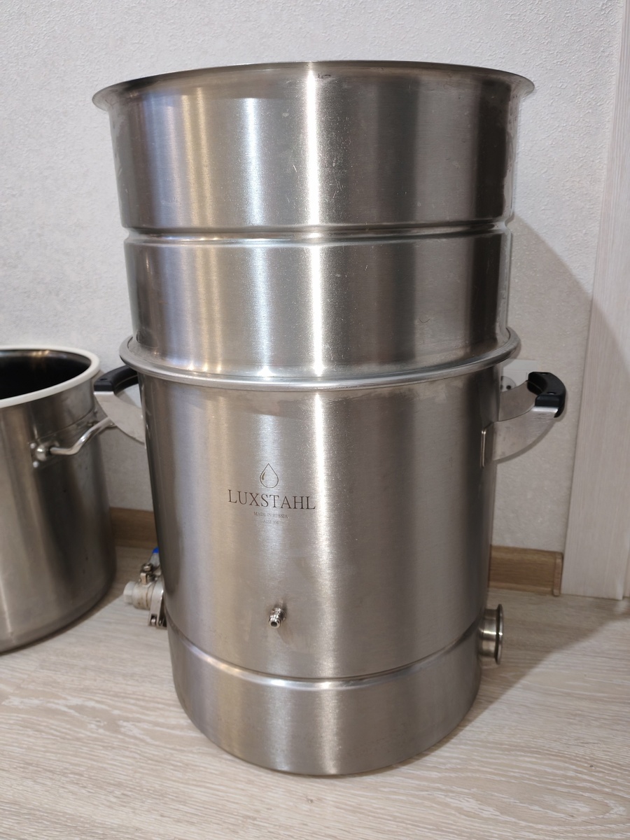 Куб с увеличителем Luxstahl 8M.