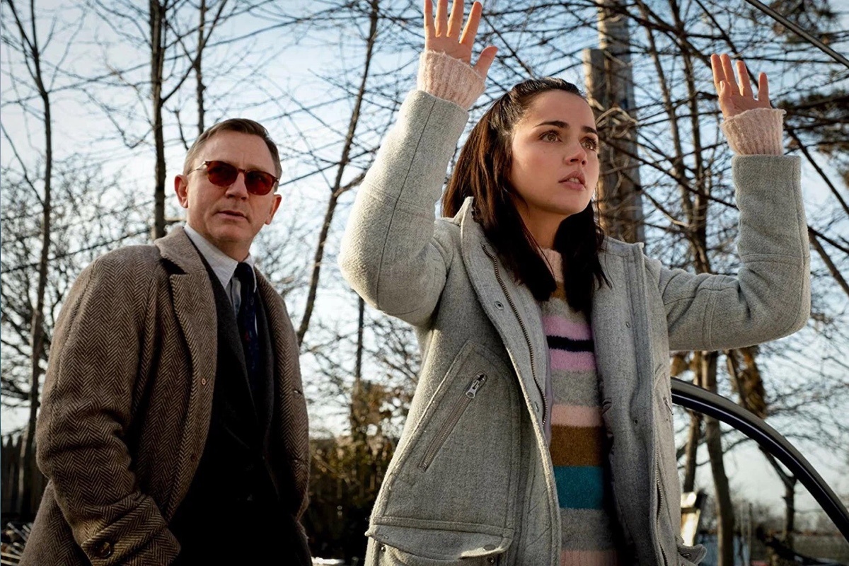 Netflix📷Актриса Ана де Армас в фильме «Достать ножи»