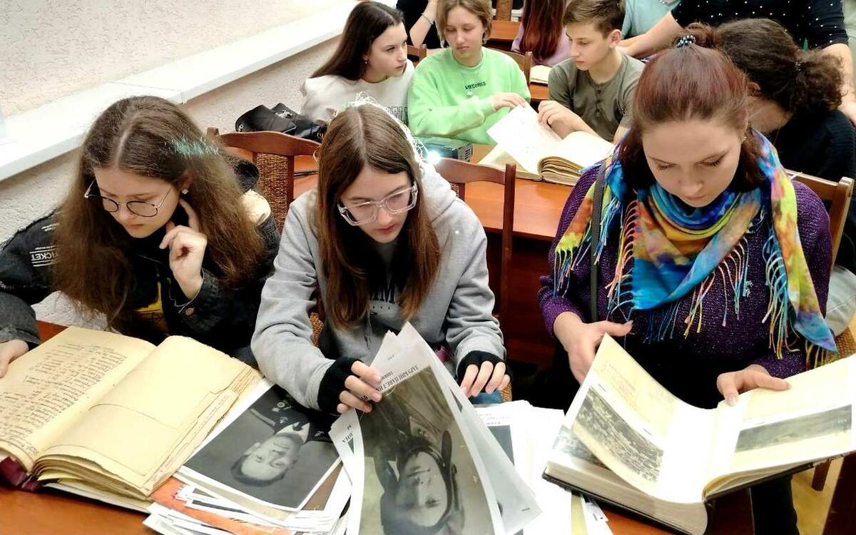    Липецкие школьники анимируют архивные фото времен Великой Отечественной войны правительства Липецкой области