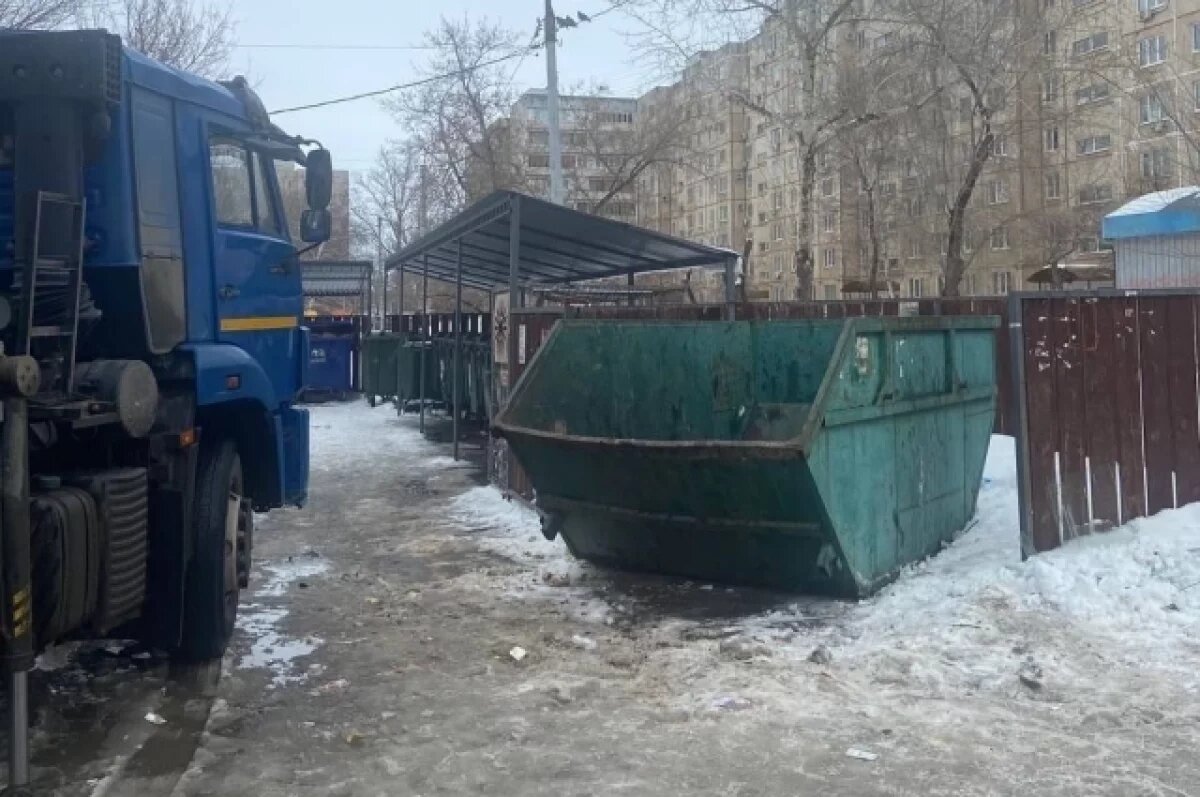    В Оренбурге наводят порядок на площадках для сбора ТКО