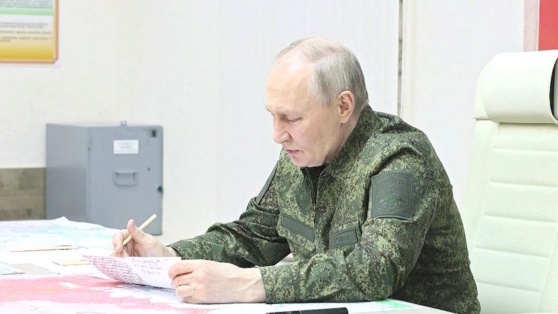    Путин послал сигнал, прибыв в Курскую область в военной форме, – Песков ©Администрация президента РФ / Kremlin.ru