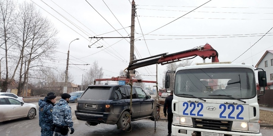 Четверо ивановских автомобилистов после встречи с «Дорожным приставом» стали пешеходами