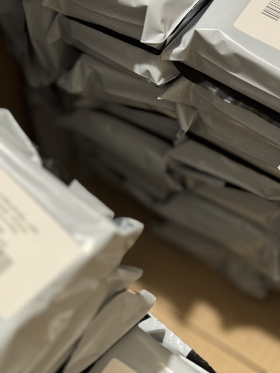 Я работаю с Вайлдберрис. Это были приготовления и отправка весенних поставок товара на склады.