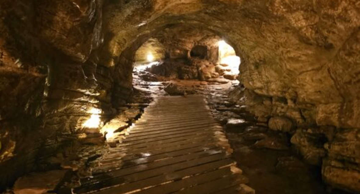 Ахштырская пещера