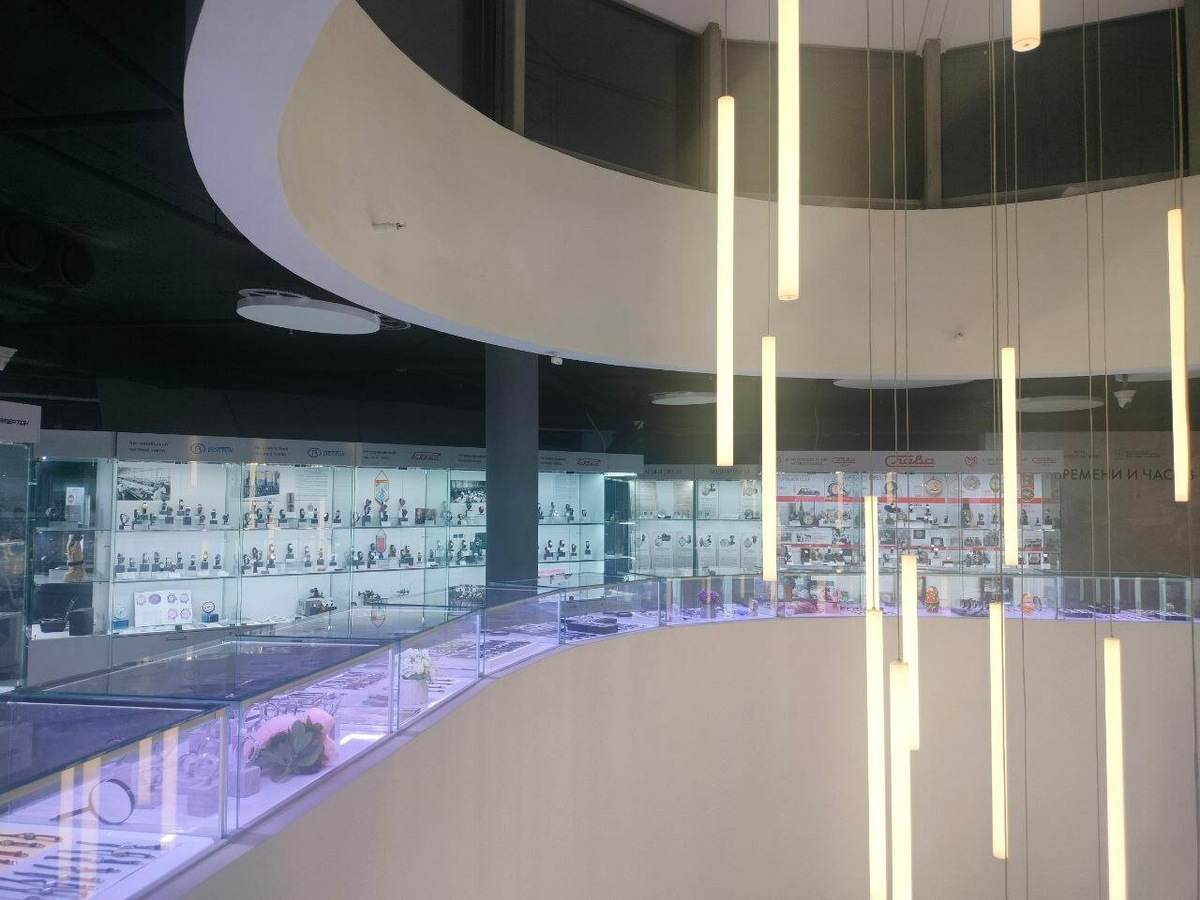 Хотя Музей времени и часов посвящён, как нетрудно догадаться, приборам измерения времени, сам он довольно молод — основан в ноябре 2022 года