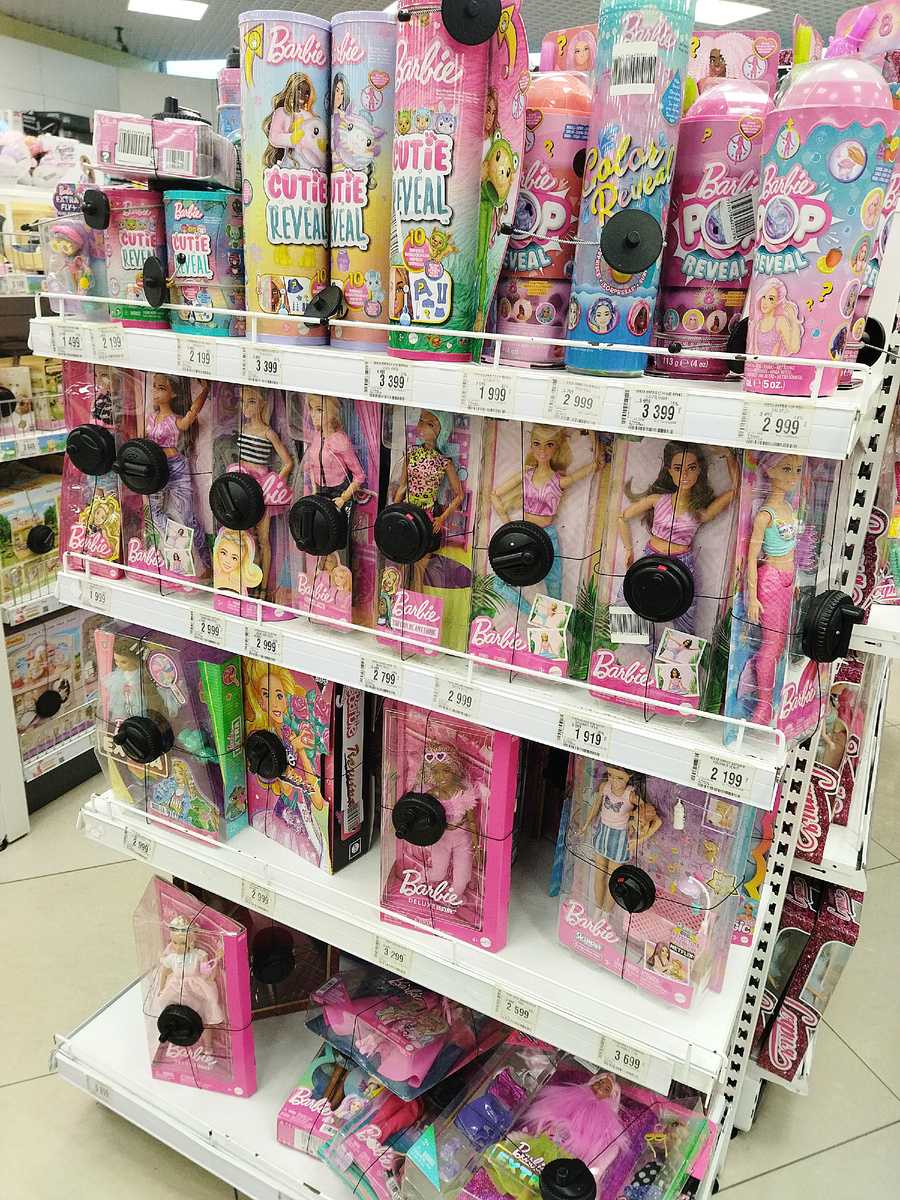 Ассортимент кукол Барби