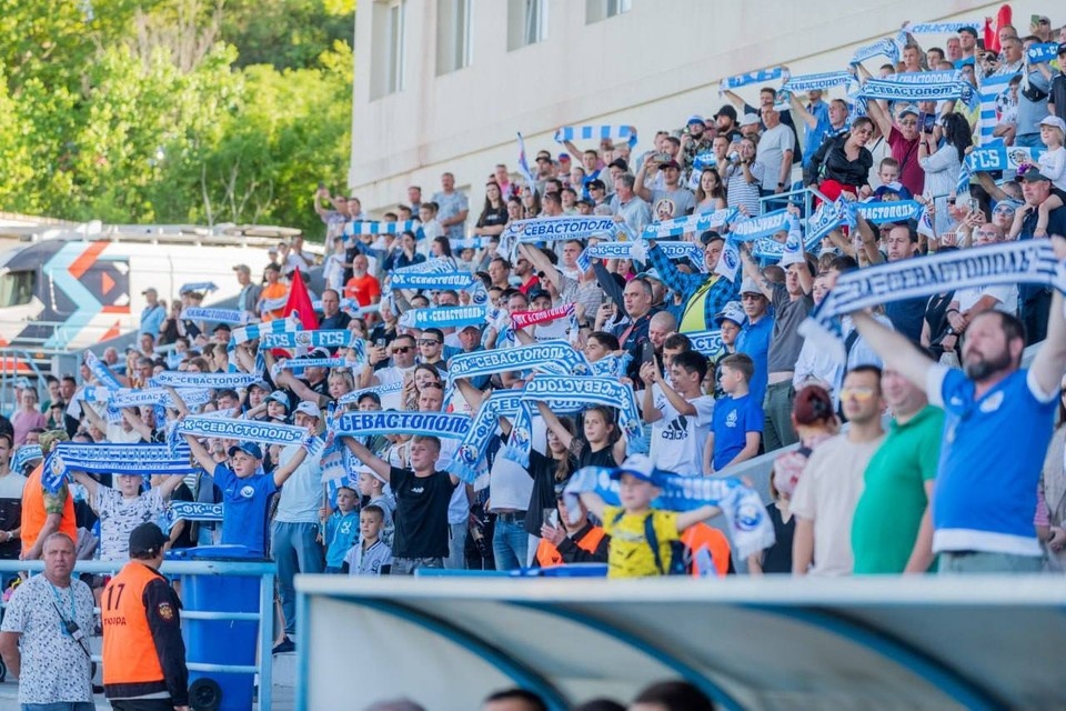    ФК «Севастополь» и болельщики готовы к новому сезону. Фото: t.mе/rаzvоzhаеv
