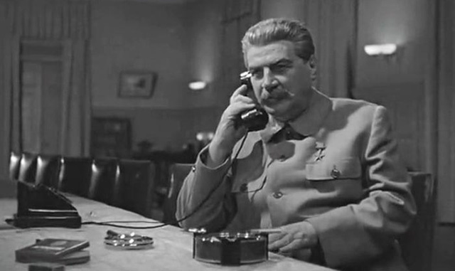 Алексей Дикий в роль Сталина в кинофильме «Сталинградская битва»