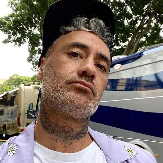     Тайка Вайтити и Эллен Берстин отправятся в необычное путешествие в фильме «Место для жизни» Корнеля Мундруцо