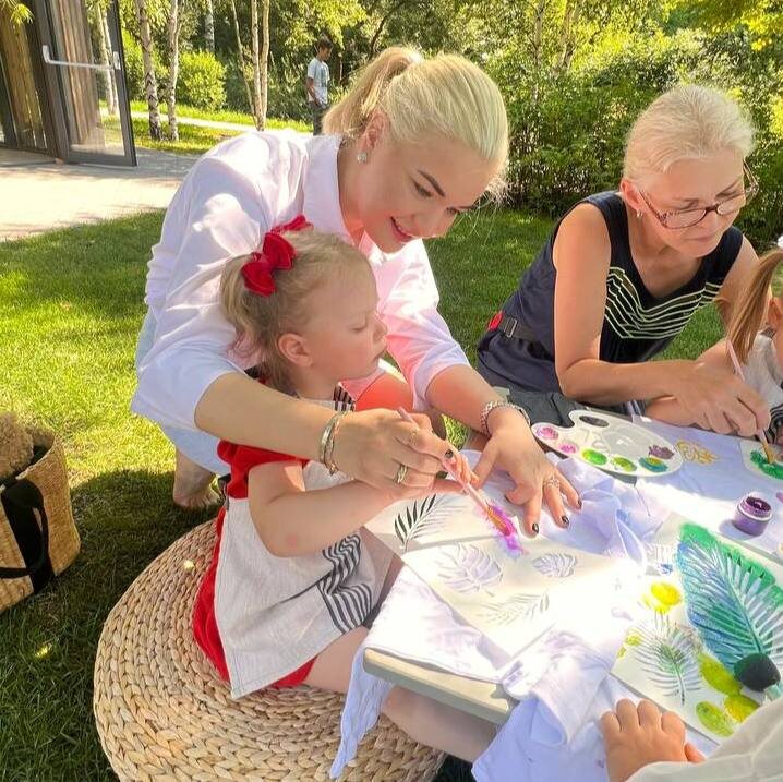 Фото летнее, но именно такого яркого солнышка нам всем сейчас не хватает 