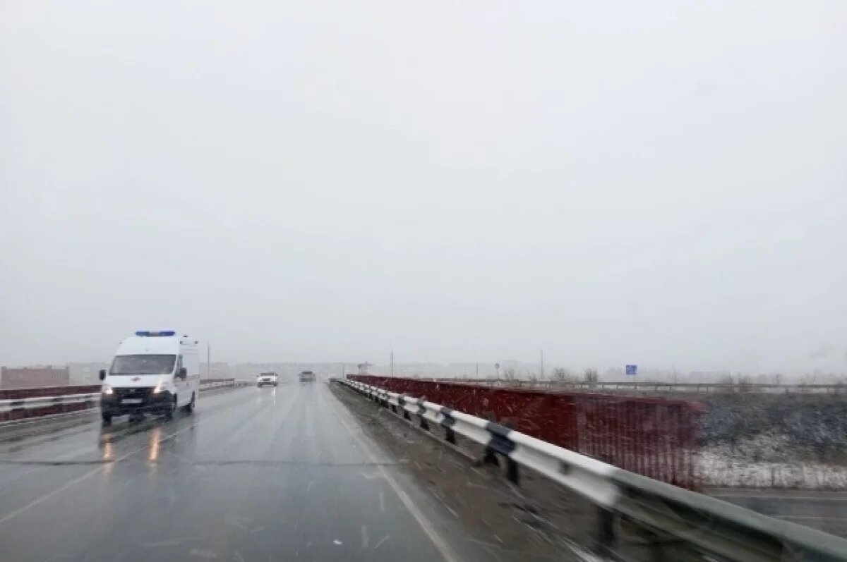    О риске аквапланирования на дорогах предупредили в свердловской ГИБДД