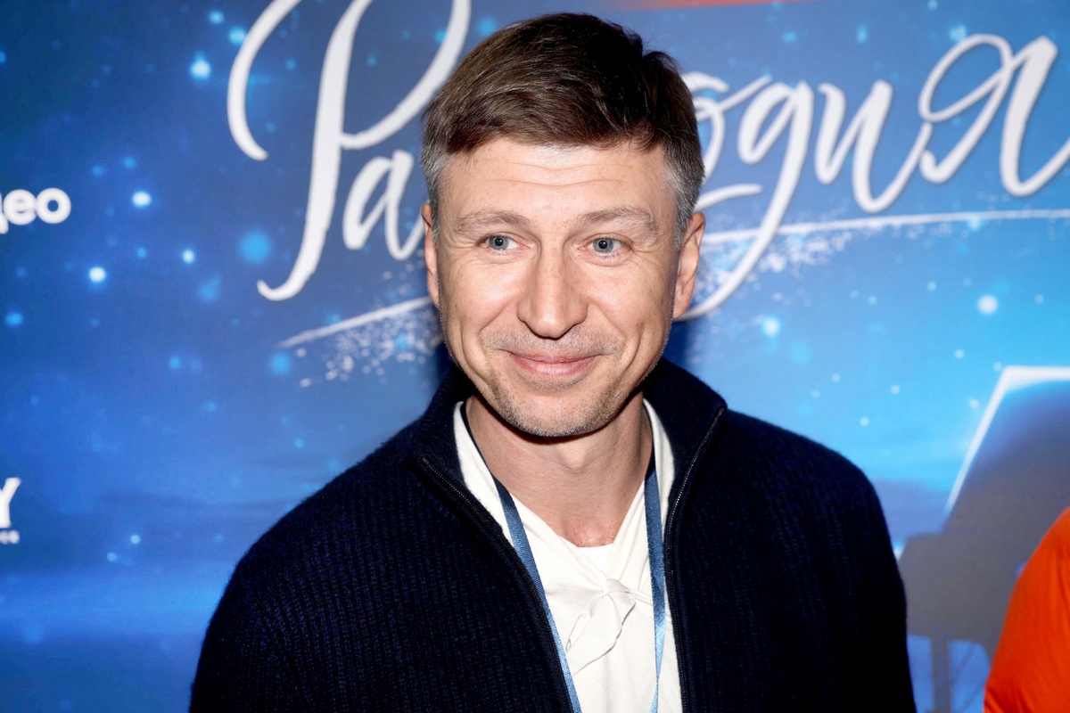    Алексей Ягудин на шоу "Рапсодия льда - 2" к юбилею Игоря Крутого 8 марта 2025 годаPersona Stars