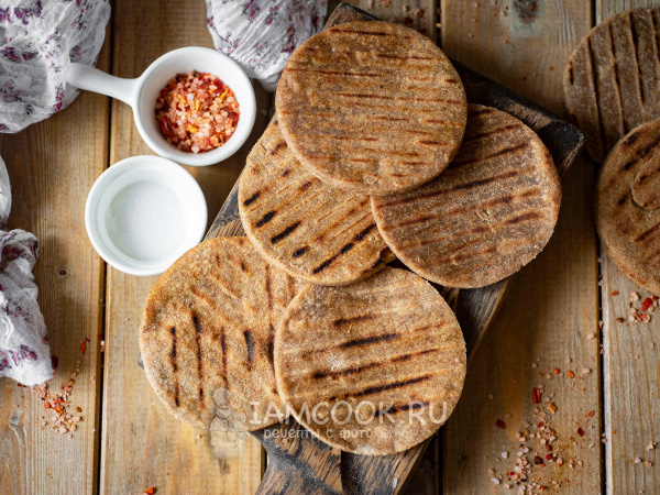 Лепёшки, которые можно есть даже на диете: без дрожжей, без сахара – мягкие, ароматные, из муки и воды