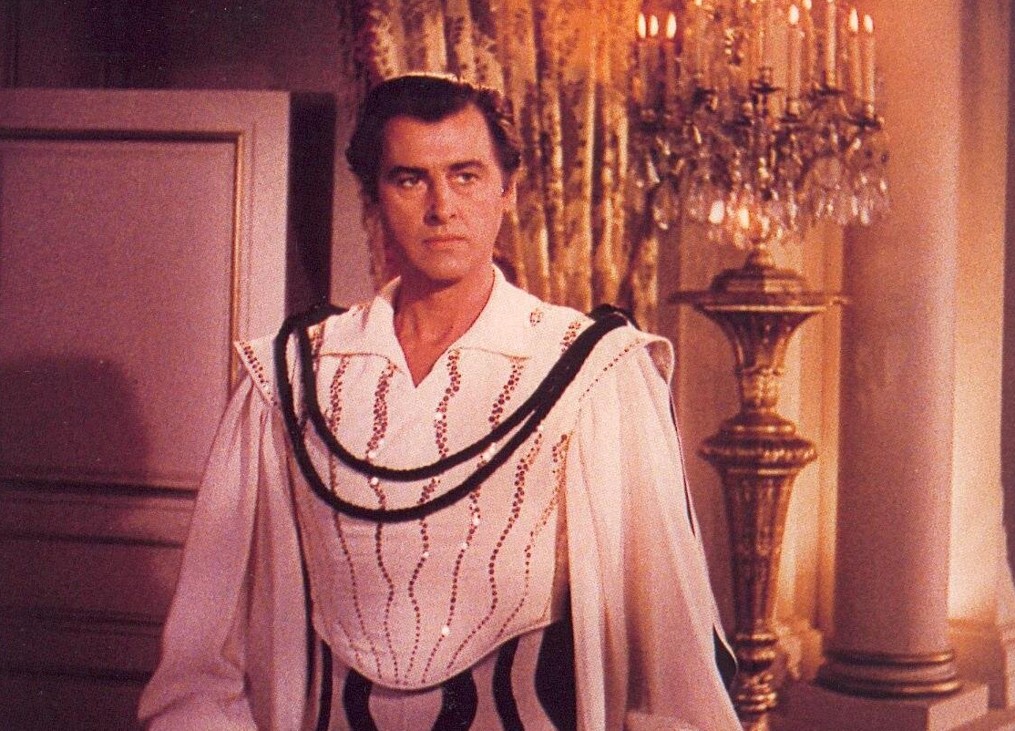 Кадр из фильма "Скарамуш" (1952)