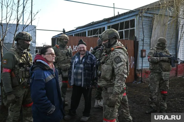 Люди в условиях оккупации молились о помощи российской армии
Фото: Сергей Бобылев / РИА Новости