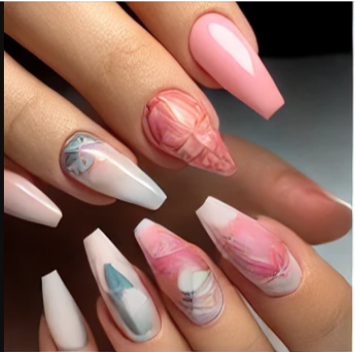 Нежный акварельный маникюр с эффектом поцелуя