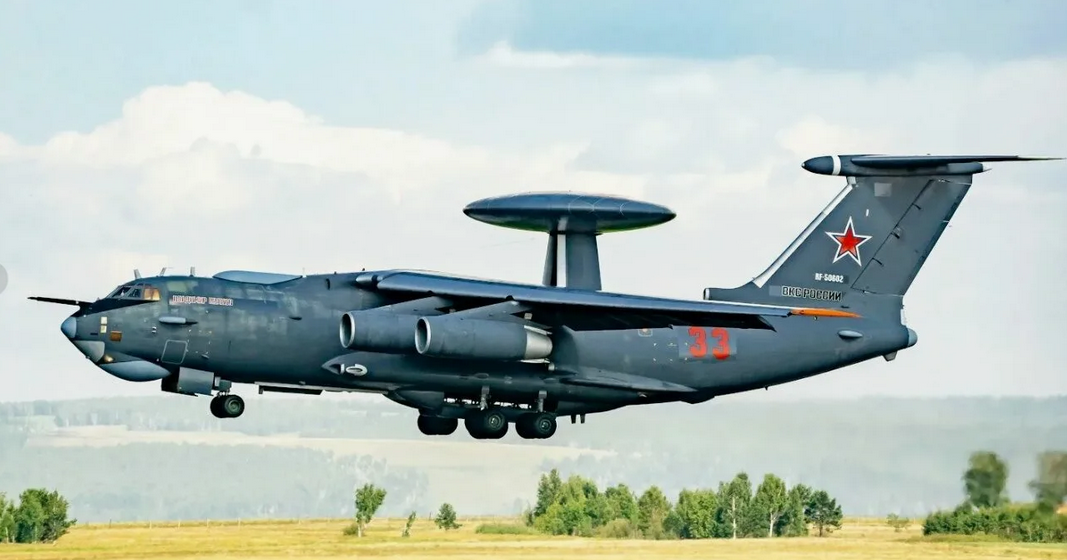40 лет назад в опытную эксплуатацию был принят самолёт ДРЛОиУ А-50. Фото МО РФ