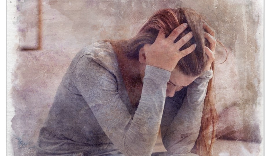 Увидев на пальце официантки фамильное кольцо, бизнесмен задал всего один вопрос. А услышав ответ, едва не лишился рассудка... (3/6)